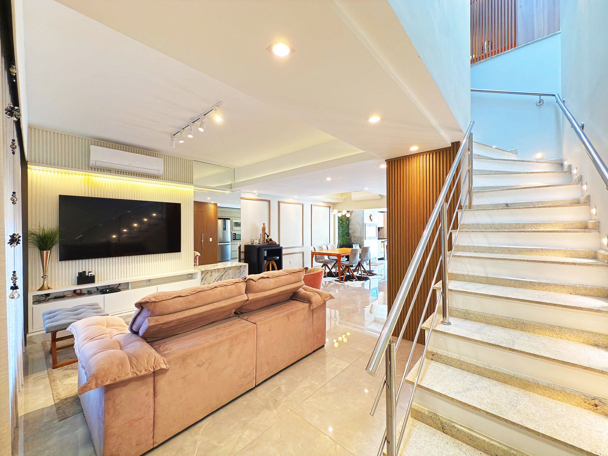 Casa à venda com 170m², 3 quartos, 1 suíte, 2 vagas no bairro Hípica em Porto Alegre - Foto 8