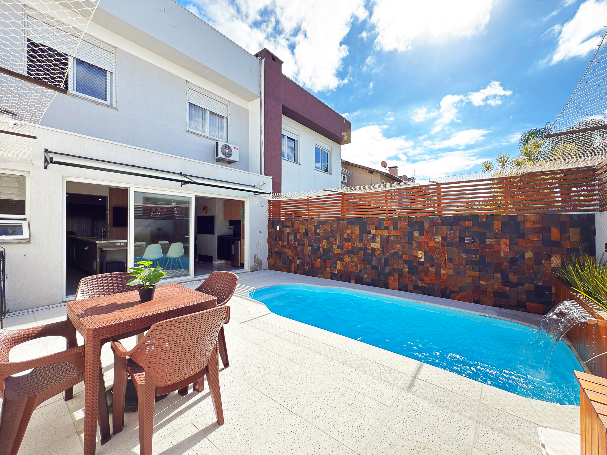 Casa à venda com 170m², 3 quartos, 1 suíte, 2 vagas no bairro Hípica em Porto Alegre - Foto 42