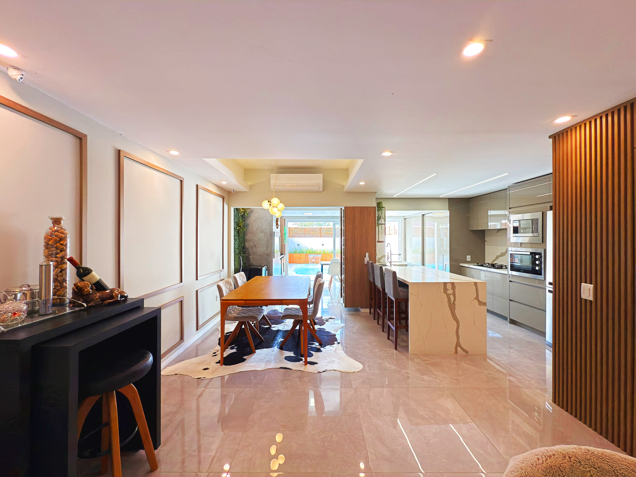 Casa à venda com 170m², 3 quartos, 1 suíte, 2 vagas no bairro Hípica em Porto Alegre - Foto 10