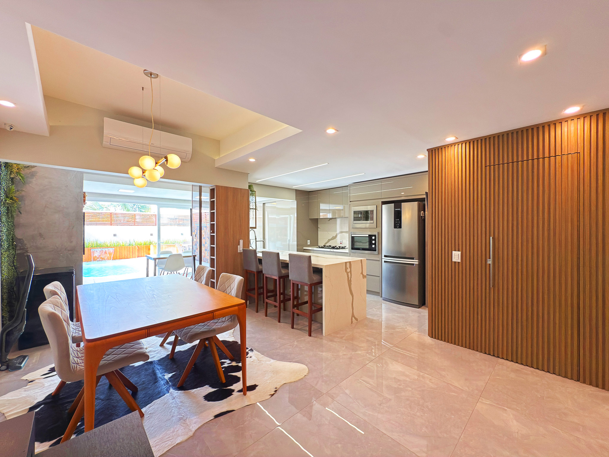 Casa à venda com 170m², 3 quartos, 1 suíte, 2 vagas no bairro Hípica em Porto Alegre - Foto 13