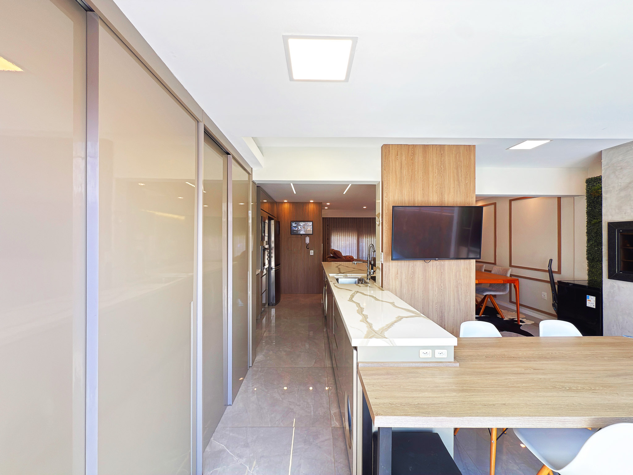 Casa à venda com 170m², 3 quartos, 1 suíte, 2 vagas no bairro Hípica em Porto Alegre - Foto 23