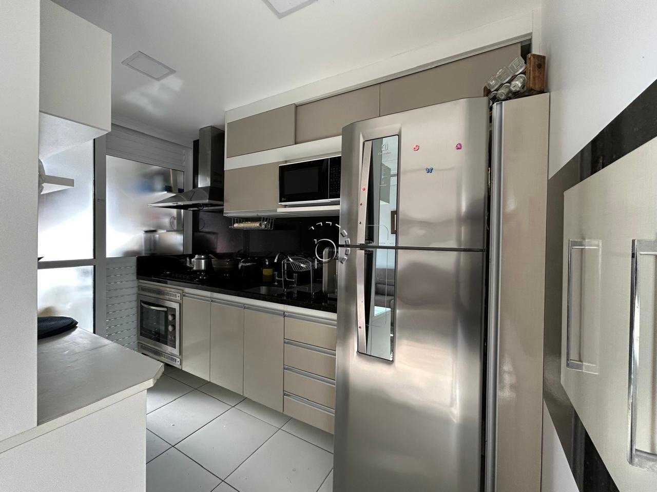 Apartamento à venda com 69m², 2 quartos, 1 suíte, 1 vaga no bairro Tristeza em Porto Alegre - Foto 4