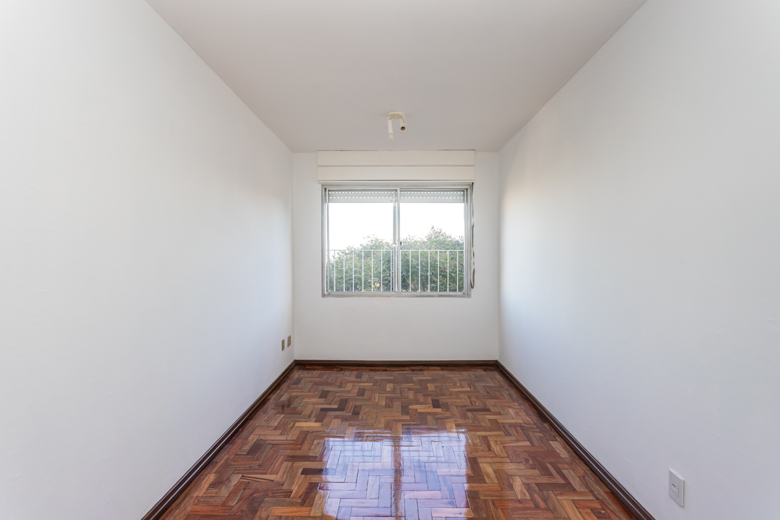 Apartamento à venda com 57m², 2 quartos no bairro Tristeza em Porto Alegre - Foto 2