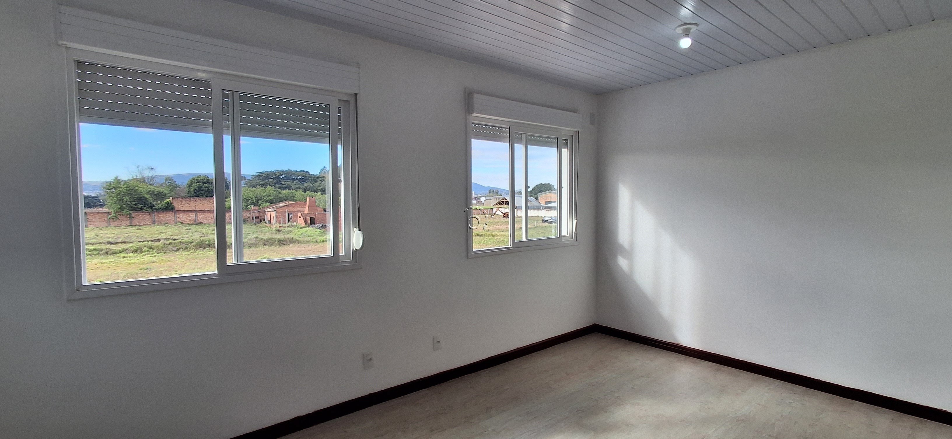 Casa em Condomínio para alugar com 81m², 2 quartos, 2 suítes, 1 vaga no bairro Hípica em Porto Alegre - Foto 16