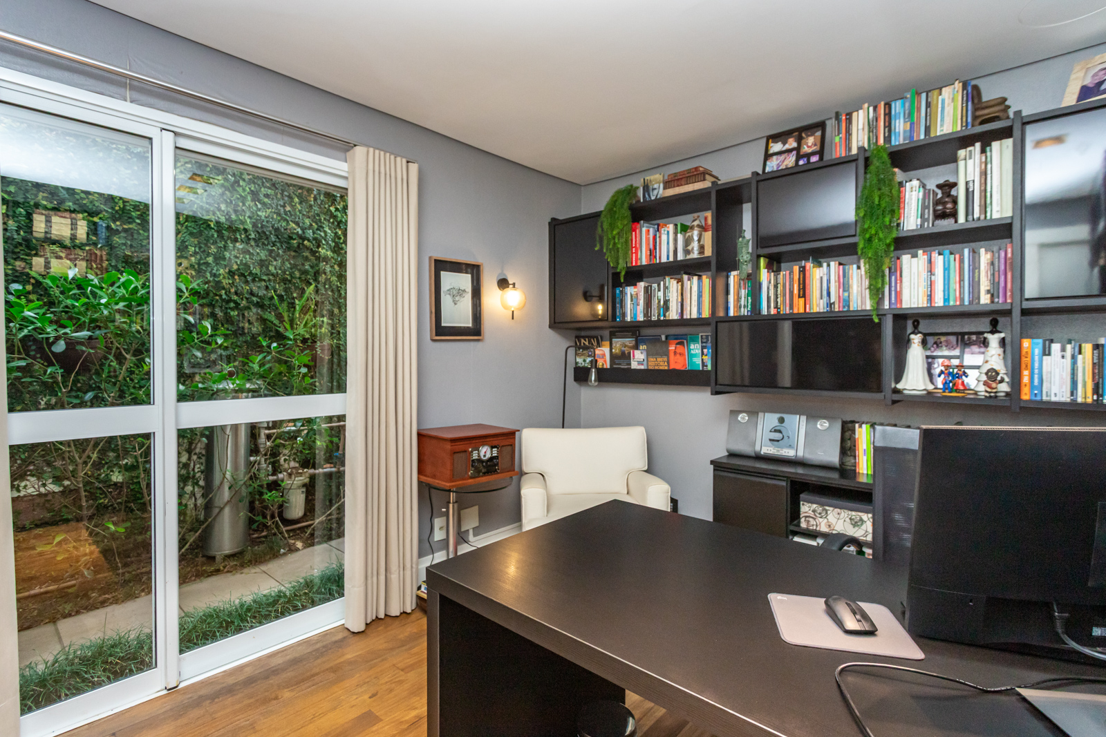 Casa em Condomínio à venda com 311m², 4 quartos, 4 suítes no bairro Agronomia em Porto Alegre - Foto 16