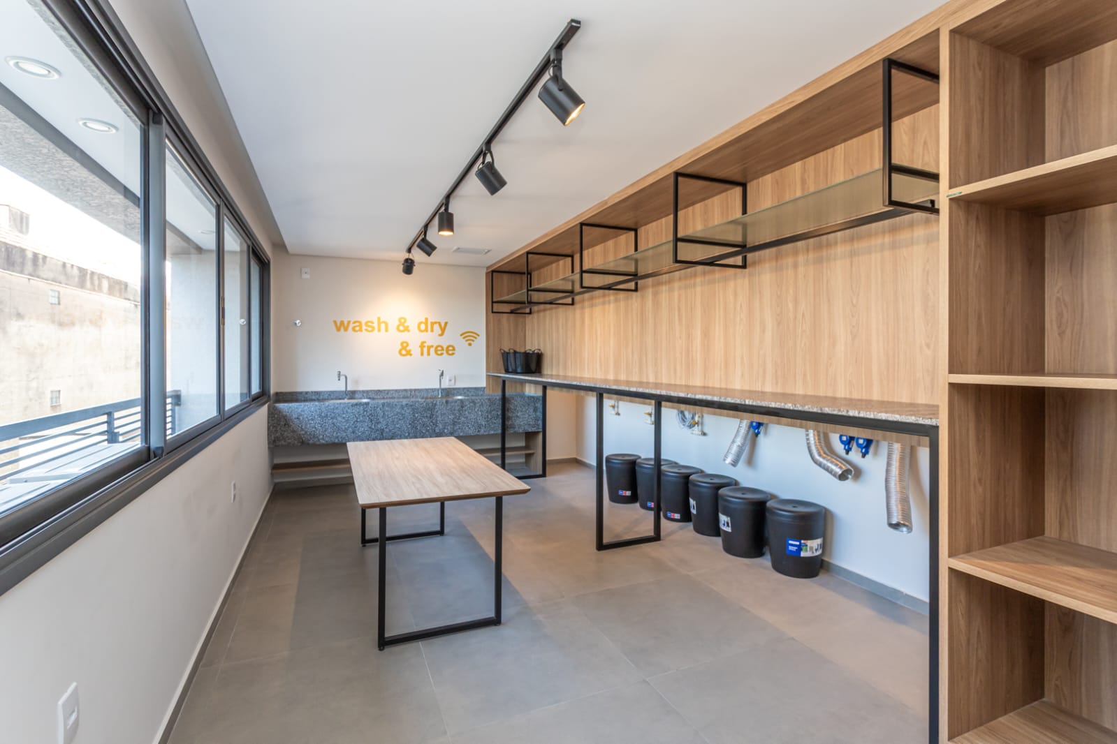 Apartamento à venda com 34m², 1 quarto, 1 vaga no bairro Floresta em Porto Alegre - Foto 24