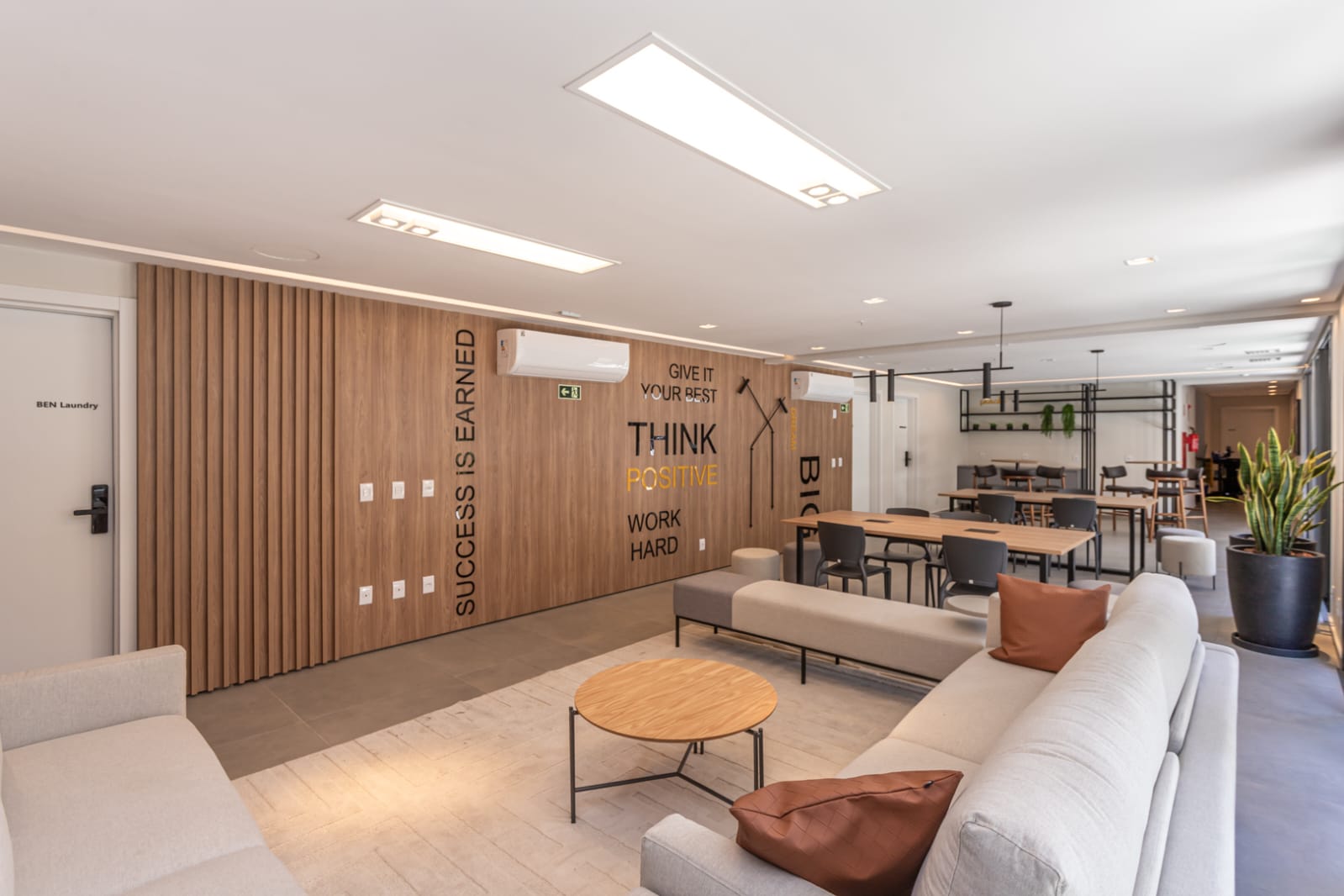 Apartamento à venda com 34m², 1 quarto, 1 vaga no bairro Floresta em Porto Alegre - Foto 37