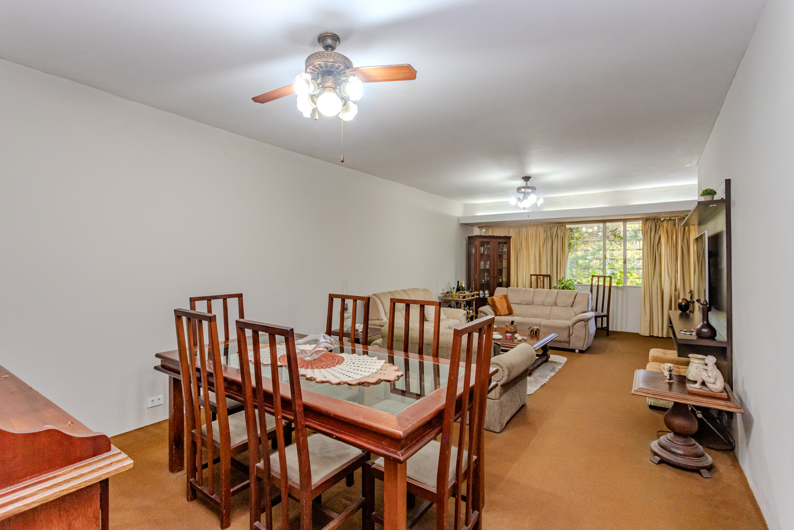 Casa à venda com 330m², 3 quartos, 2 vagas no bairro Tristeza em Porto Alegre - Foto 2