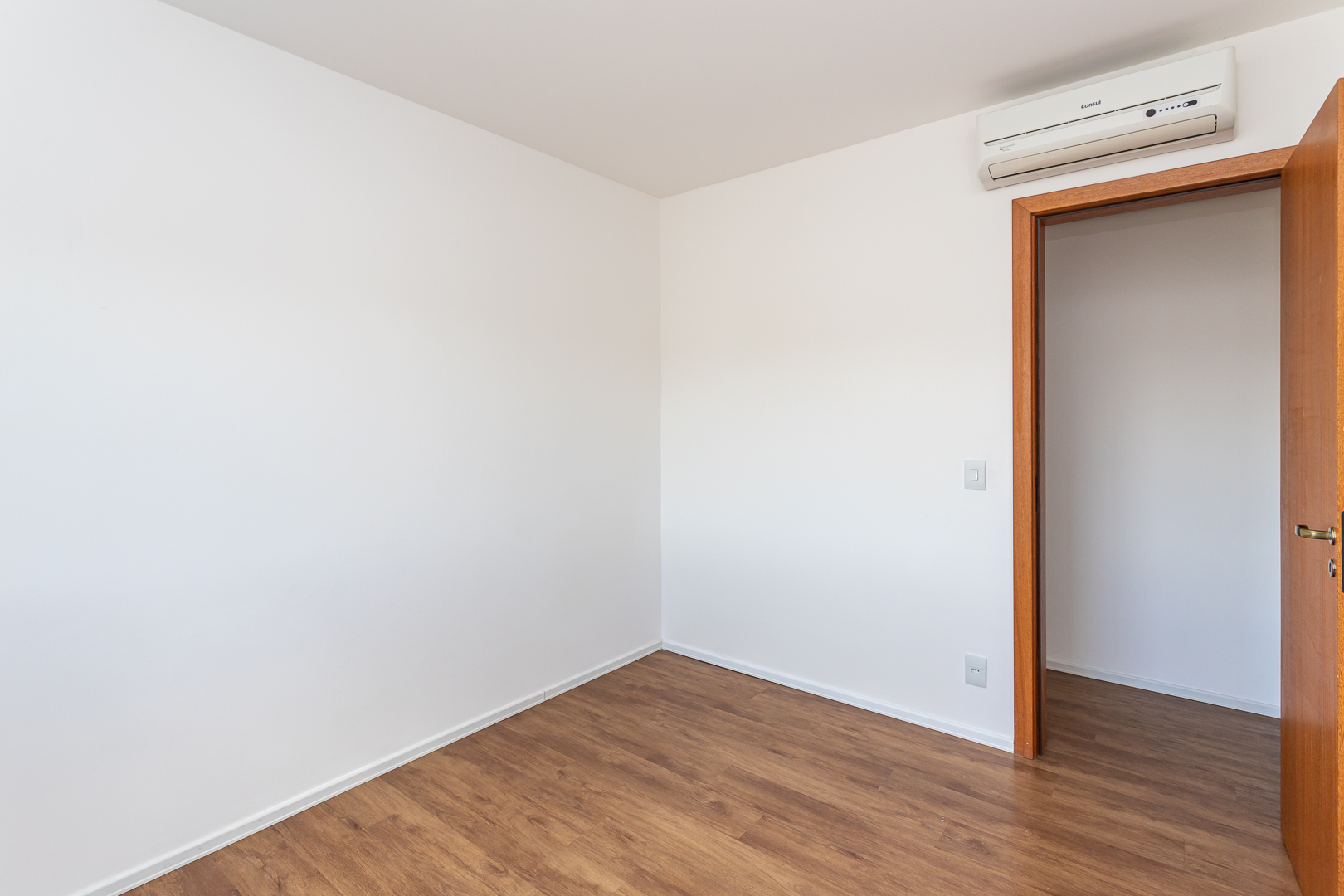 Apartamento para alugar com 93m², 3 quartos no bairro Tristeza em Porto Alegre - Foto 11