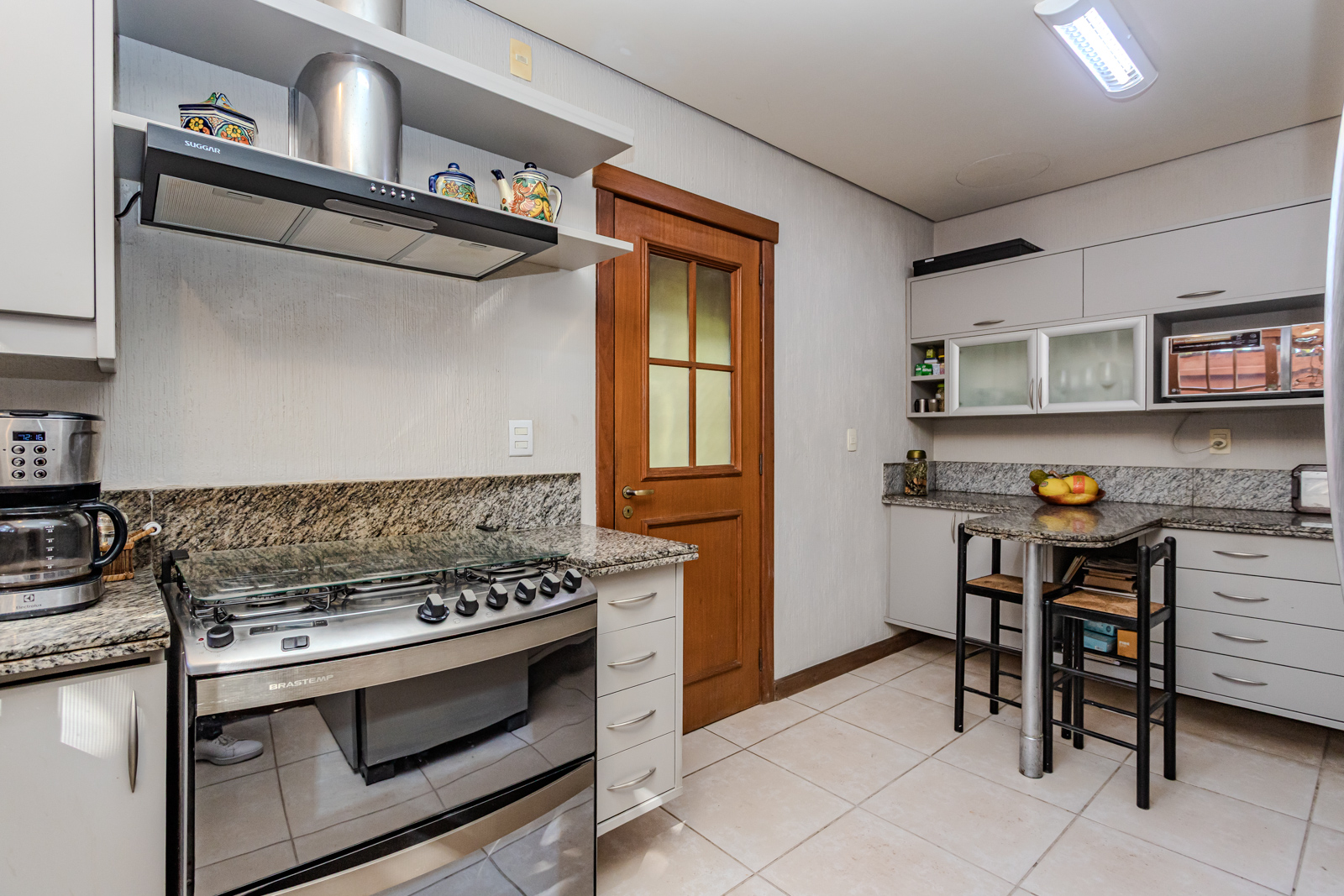 Casa em Condomínio à venda com 385m², 6 quartos, 4 suítes, 5 vagas no bairro Terra Ville em Porto Alegre - Foto 22