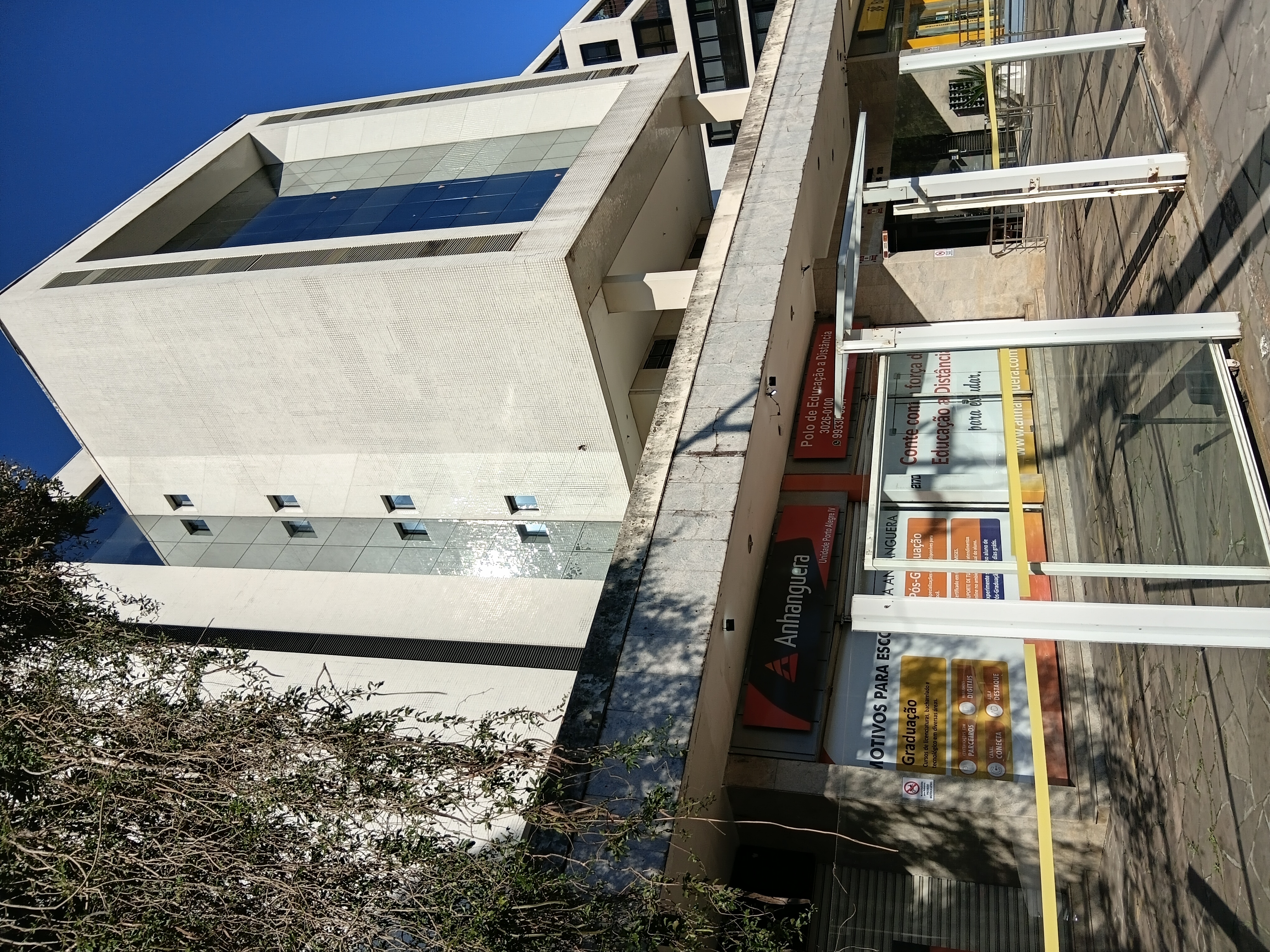 Loja para alugar com 269m² no bairro Praia de Belas em Porto Alegre - Foto 2