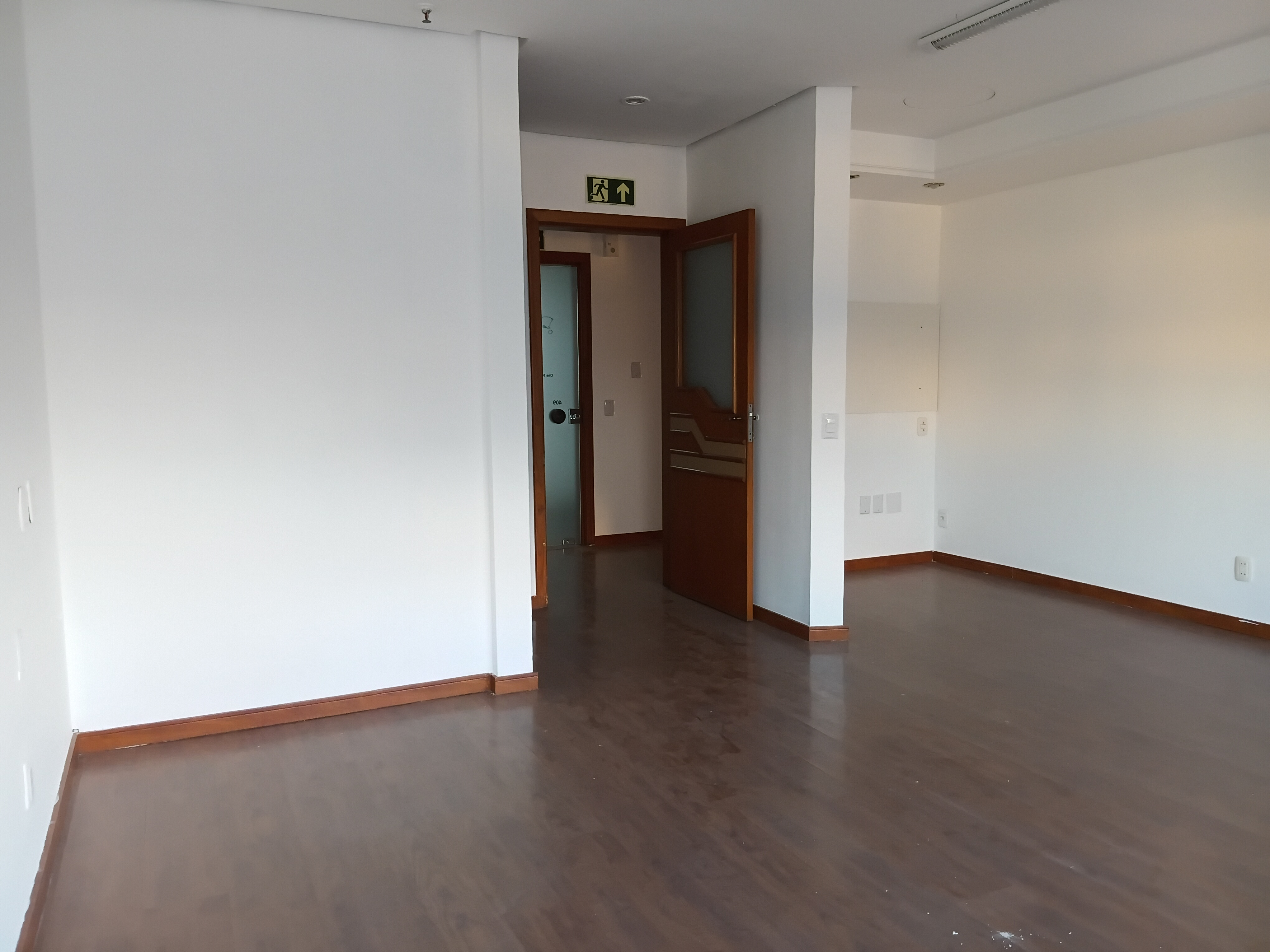 Sala para alugar com 95m² no bairro Menino Deus em Porto Alegre - Foto 5
