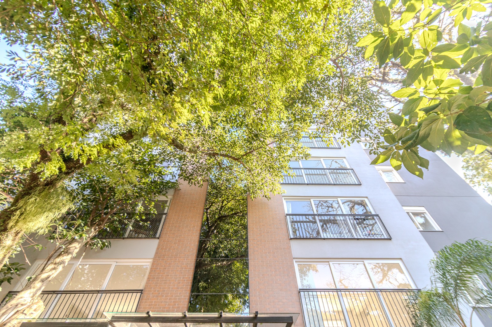 Apartamento à venda com 63m², 2 quartos, 1 suíte, 1 vaga no bairro Menino Deus em Porto Alegre - Foto 4