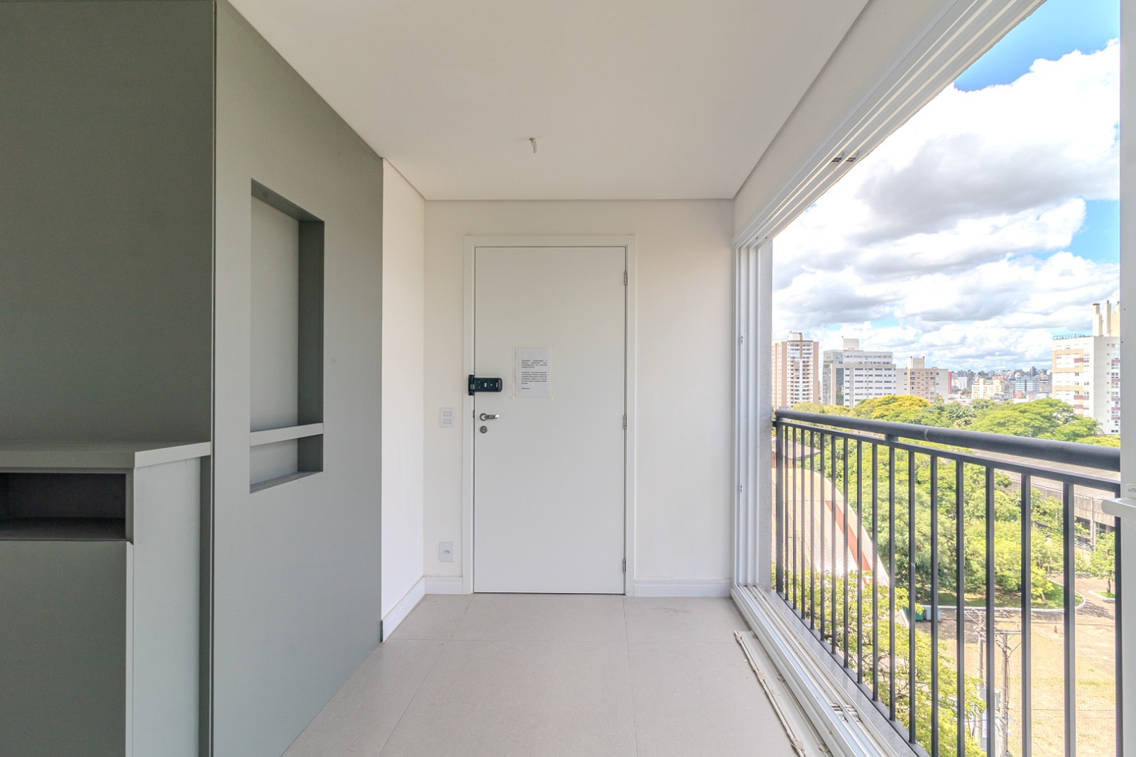 Apartamento à venda com 66m², 2 quartos, 1 suíte, 1 vaga no bairro Menino Deus em Porto Alegre - Foto 11