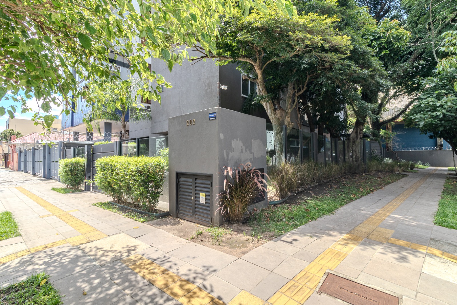 Apartamento à venda com 66m², 2 quartos, 1 suíte, 1 vaga no bairro Menino Deus em Porto Alegre - Foto 4