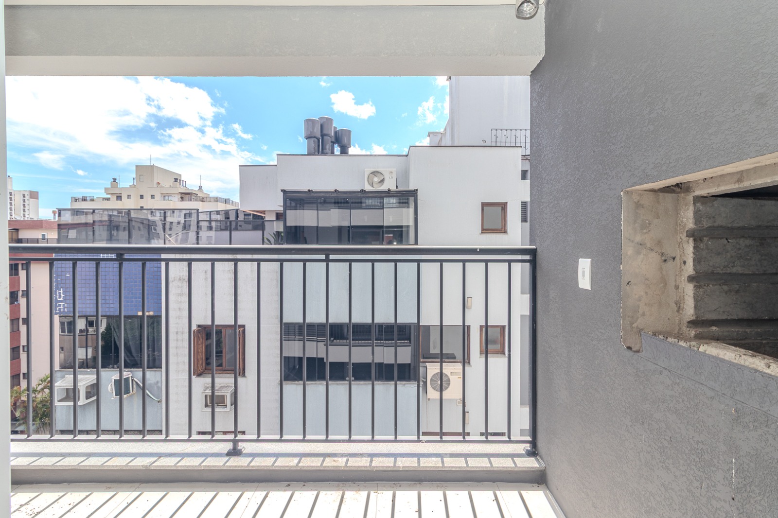 Apartamento à venda com 66m², 2 quartos, 1 suíte, 1 vaga no bairro Menino Deus em Porto Alegre - Foto 15