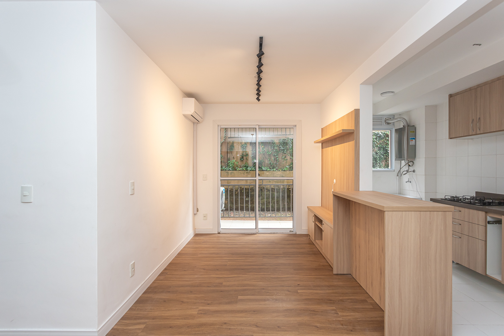 Apartamento para alugar com 60m², 2 quartos no bairro Tristeza em Porto Alegre - Foto 2