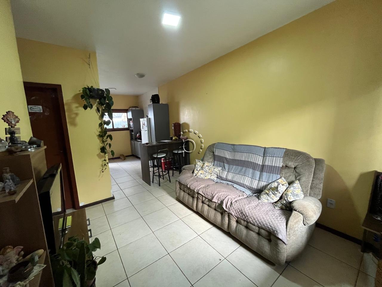 Casa à venda com 54m², 2 quartos, 2 vagas no bairro Hípica em Porto Alegre - Foto 2