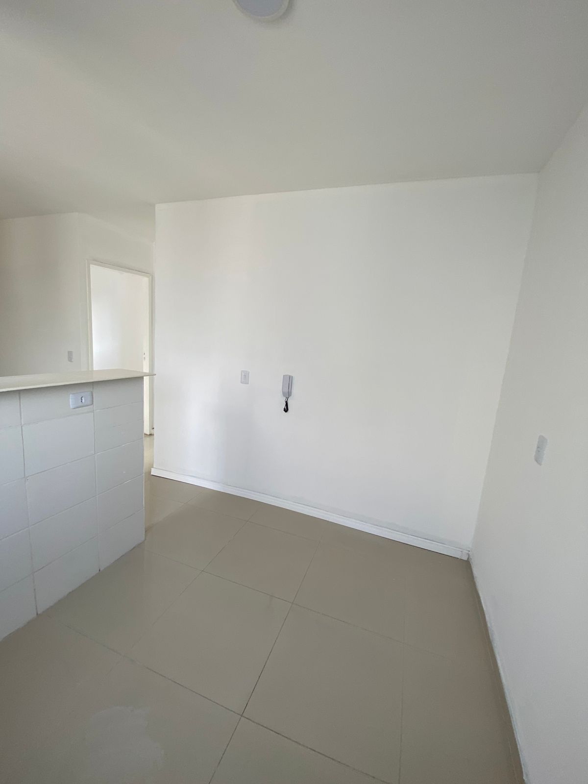Apartamento à venda com 40m², 2 quartos, 1 vaga no bairro Vila Nova em Porto Alegre - Foto 2