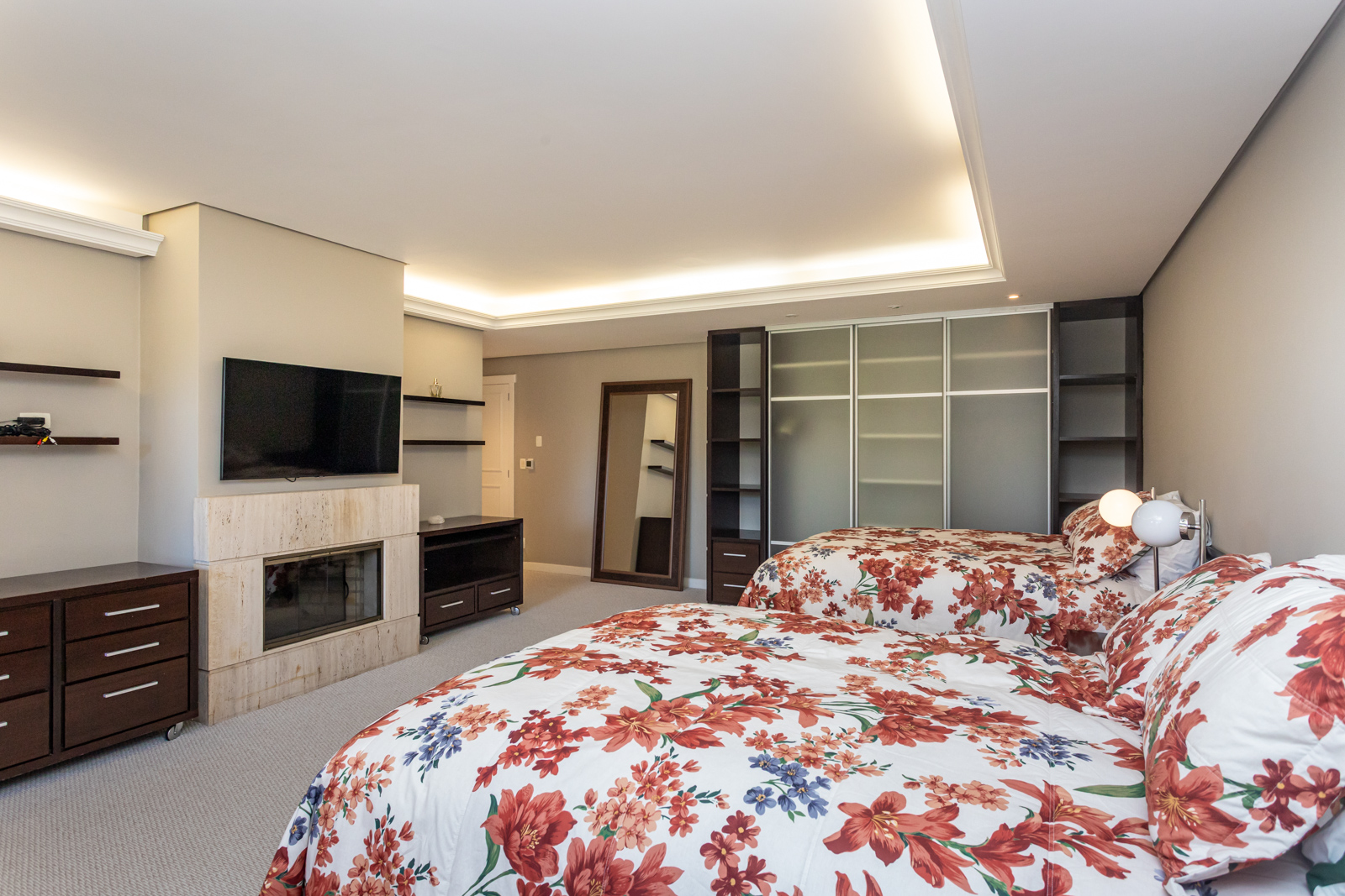 Casa em Condomínio à venda com 441m², 4 quartos, 4 suítes, 6 vagas no bairro Terra Ville em Porto Alegre - Foto 25