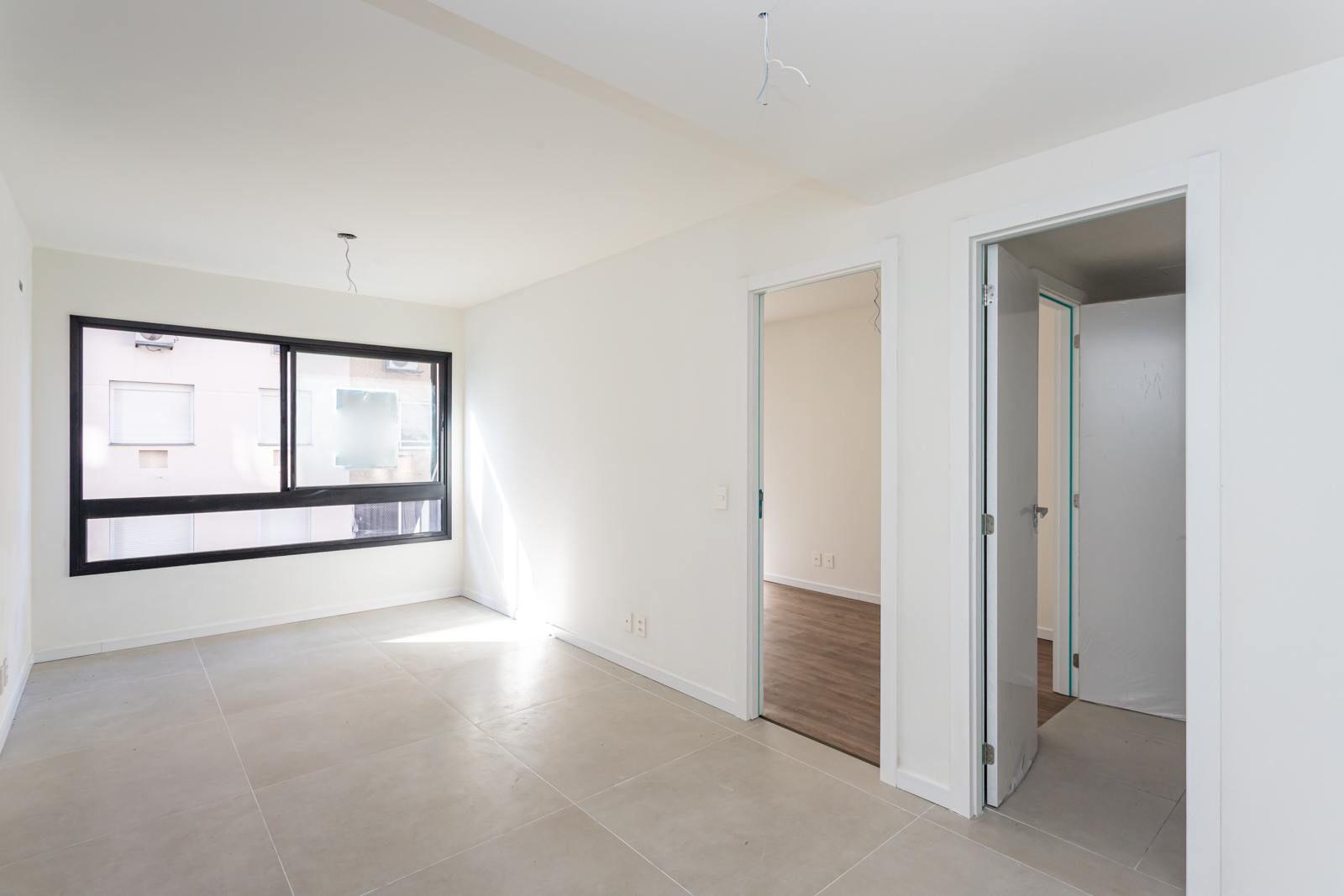 Apartamento à venda com 46m², 1 quarto, 1 suíte, 1 vaga no bairro Tristeza em Porto Alegre - Foto 2