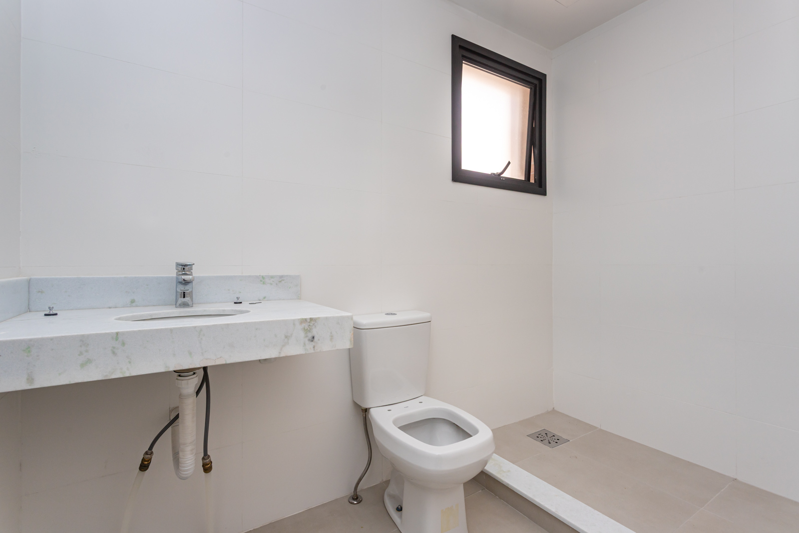 Apartamento à venda com 115m², 3 quartos, 3 suítes, 2 vagas no bairro Tristeza em Porto Alegre - Foto 8