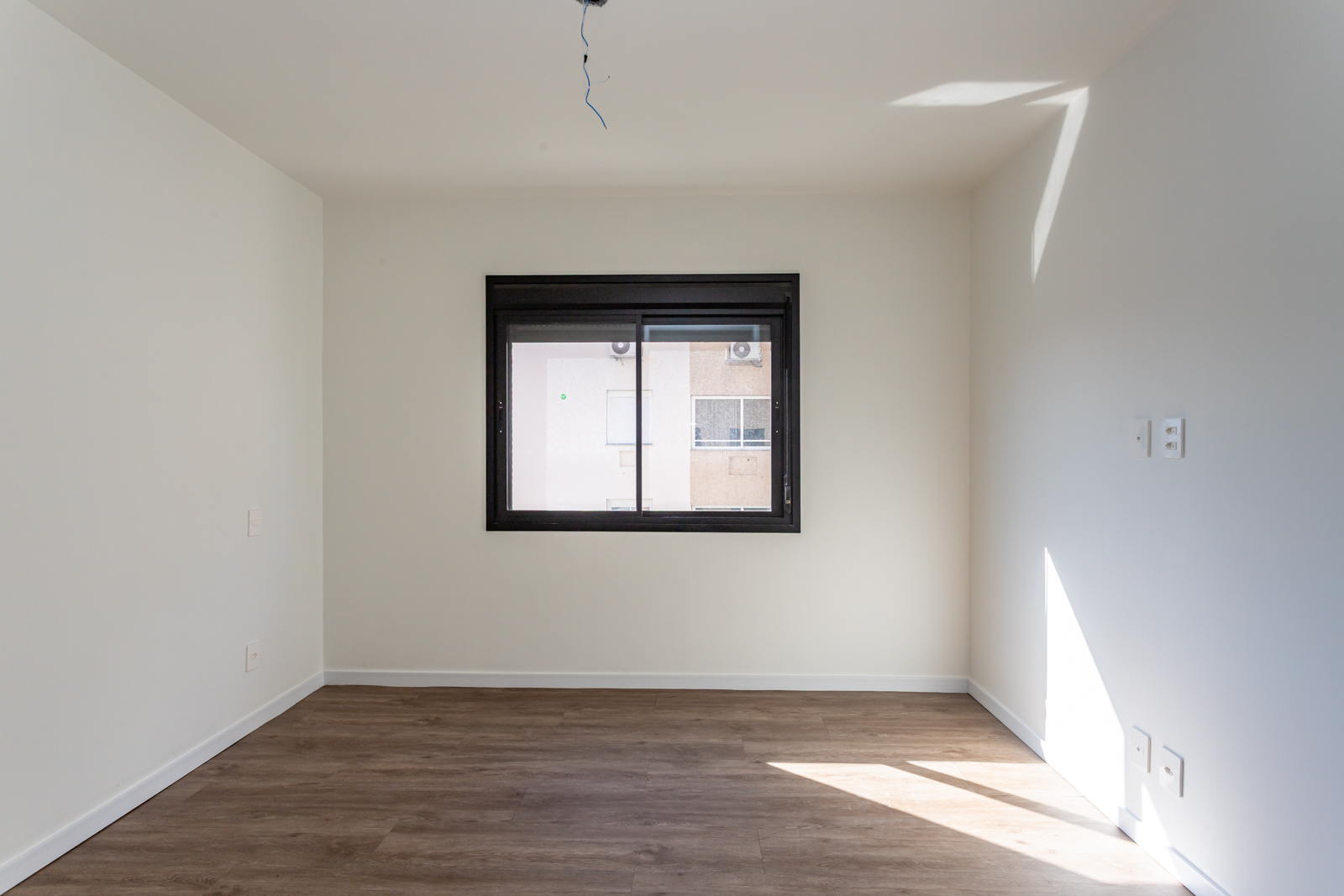 Apartamento à venda com 115m², 3 quartos, 3 suítes, 2 vagas no bairro Tristeza em Porto Alegre - Foto 12