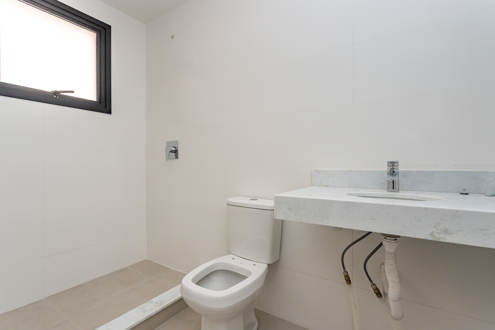 Apartamento à venda com 115m², 3 quartos, 3 suítes, 2 vagas no bairro Tristeza em Porto Alegre - Foto 15