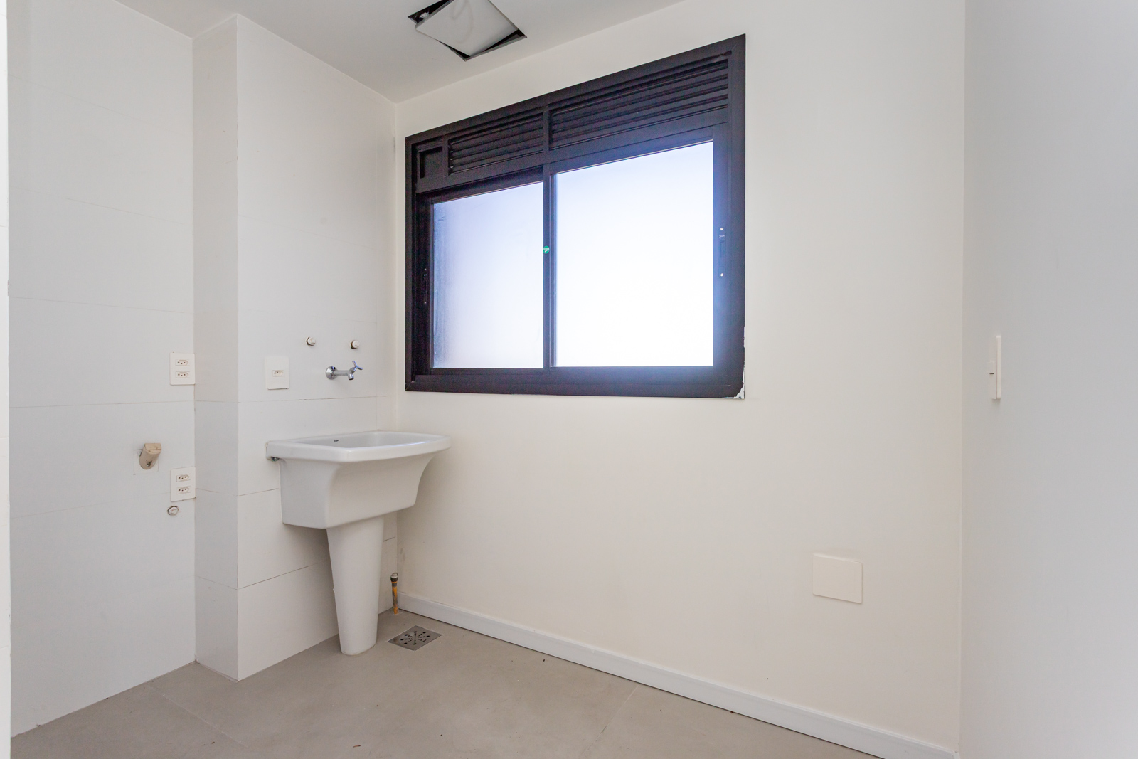 Apartamento à venda com 104m², 3 quartos, 1 suíte, 2 vagas no bairro Tristeza em Porto Alegre - Foto 11