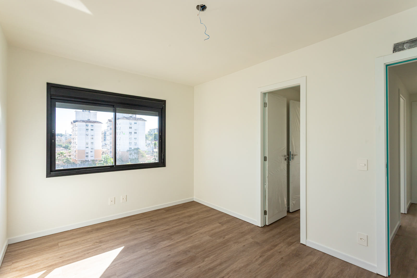 Apartamento à venda com 104m², 3 quartos, 1 suíte, 2 vagas no bairro Tristeza em Porto Alegre - Foto 19