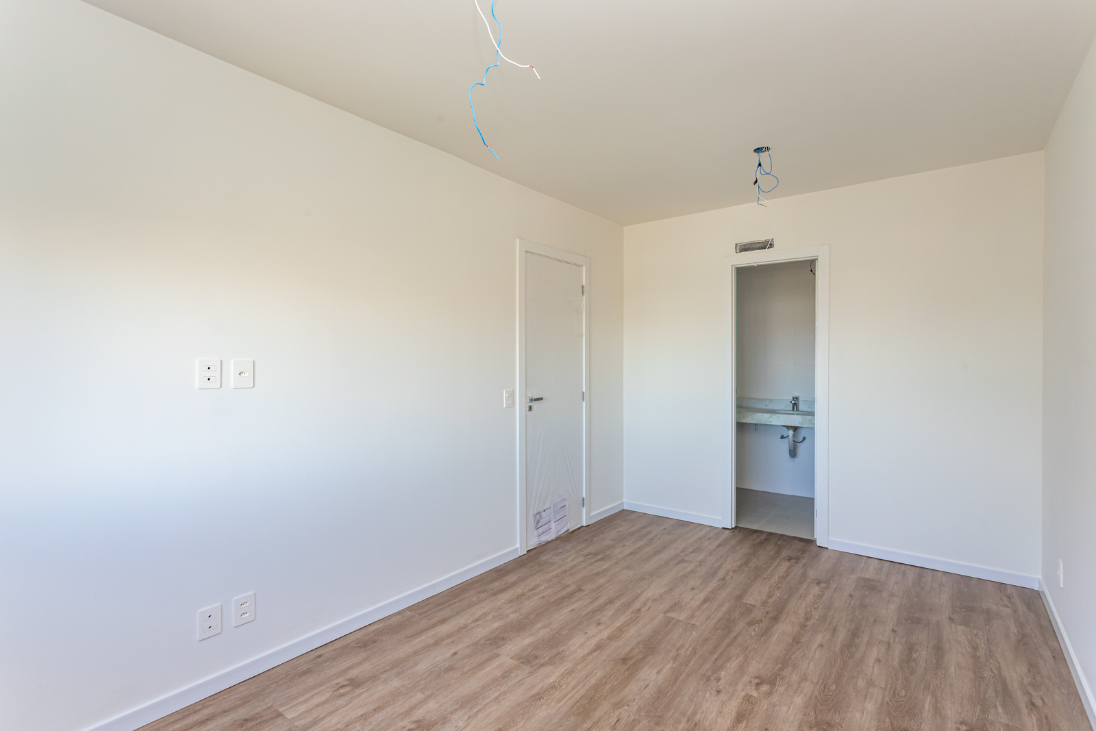 Apartamento à venda com 104m², 3 quartos, 1 suíte, 2 vagas no bairro Tristeza em Porto Alegre - Foto 23