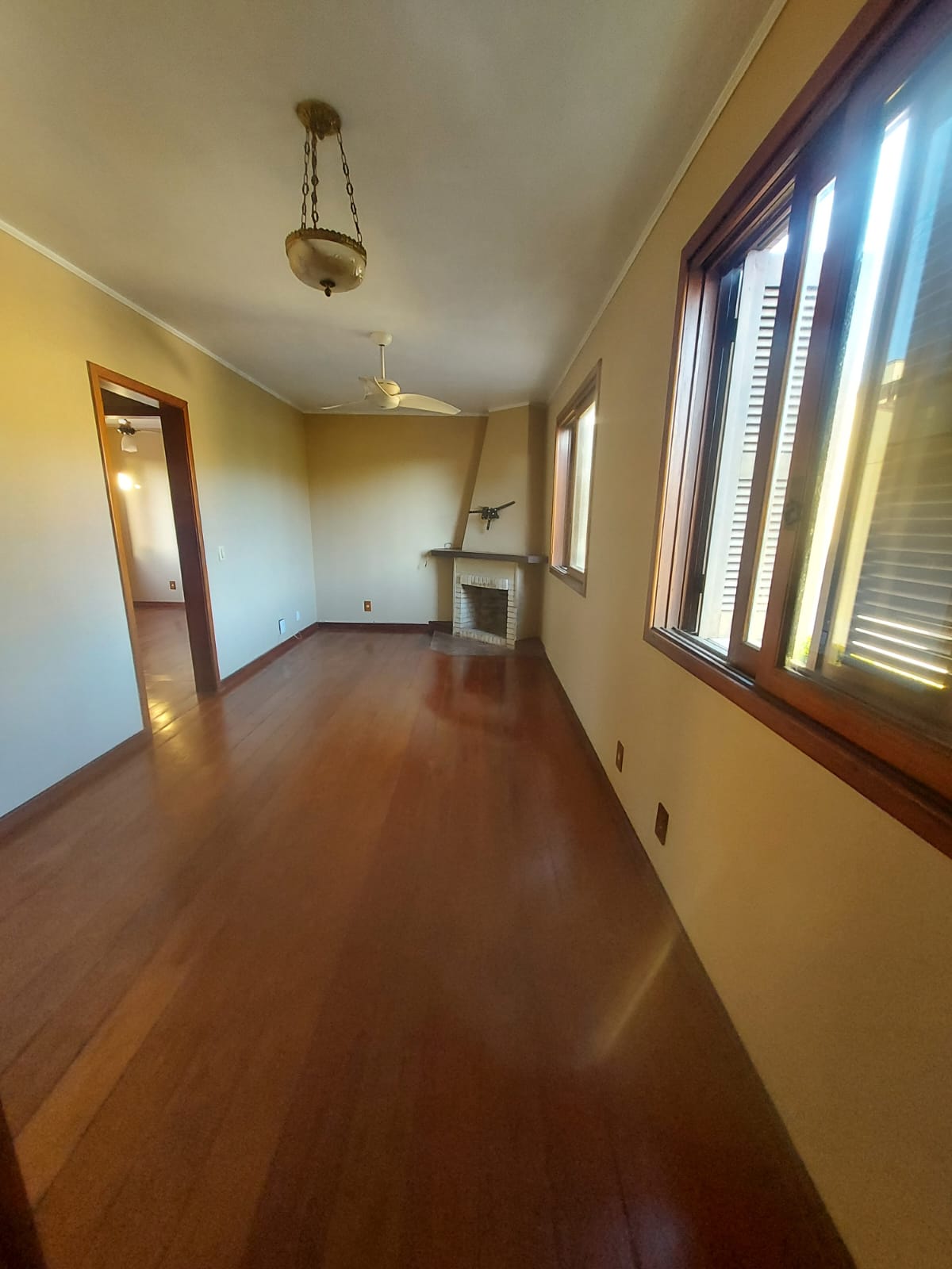 Apartamento à venda com 69m², 2 quartos, 1 suíte no bairro Cristal em Porto Alegre - Foto 3