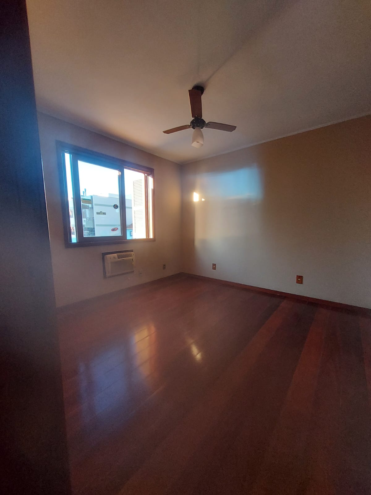 Apartamento à venda com 69m², 2 quartos, 1 suíte no bairro Cristal em Porto Alegre - Foto 8