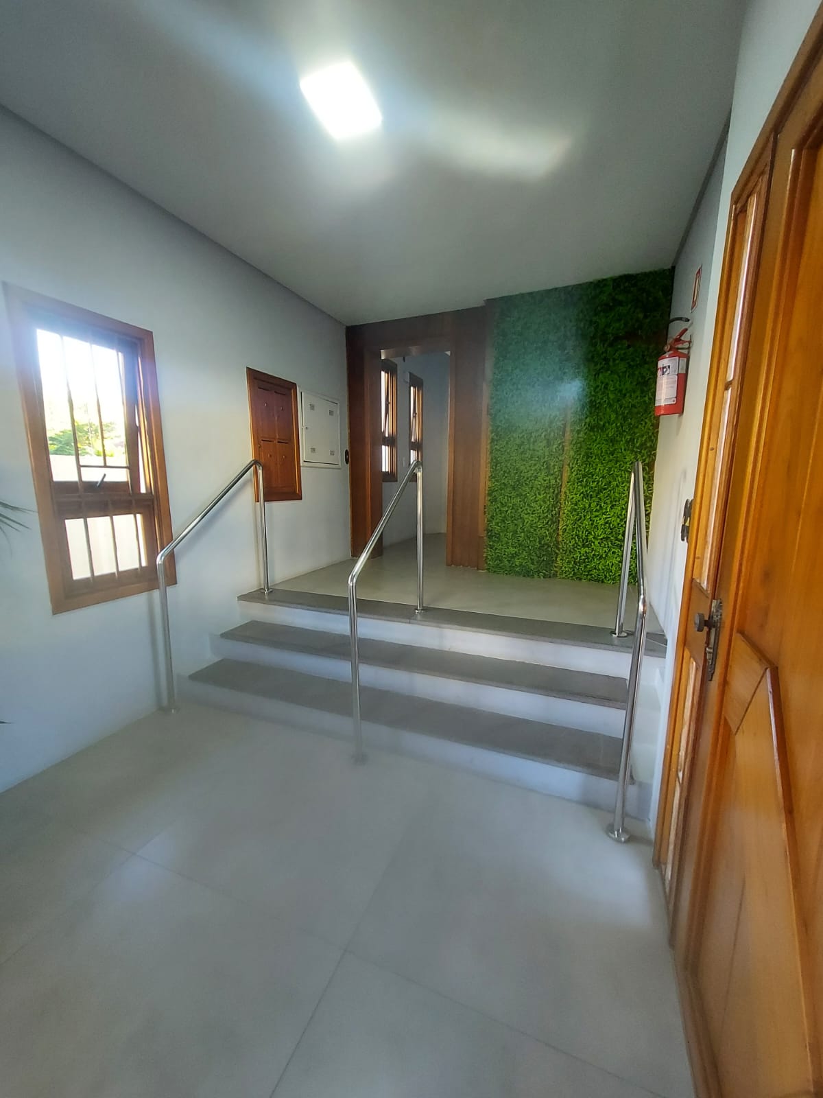 Apartamento à venda com 69m², 2 quartos, 1 suíte no bairro Cristal em Porto Alegre - Foto 10