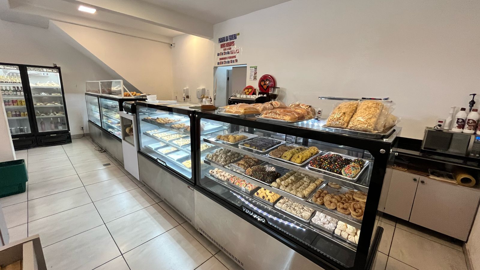 Prédio Comercial à venda com 362m², 4 quartos, 4 suítes, 6 vagas no bairro Tristeza em Porto Alegre - Foto 12