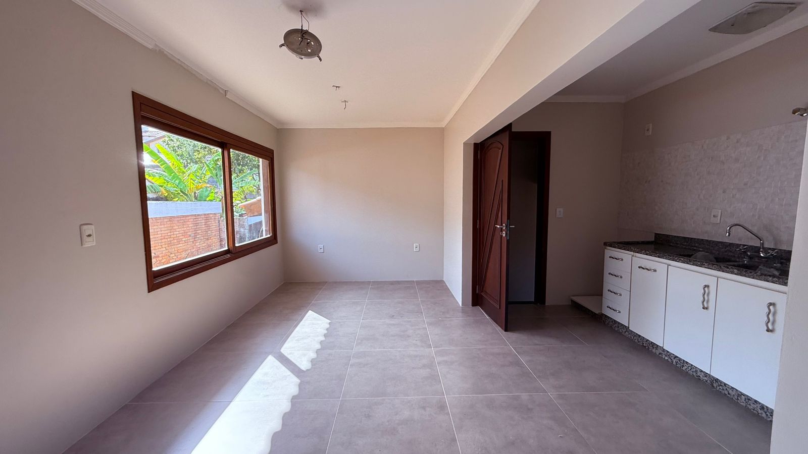 Casa à venda com 410m², 3 quartos, 3 suítes, 2 vagas no bairro Jardim Isabel em Porto Alegre - Foto 7