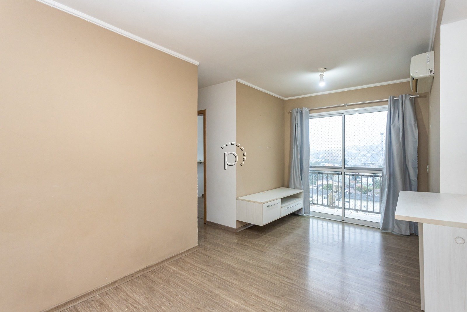 Apartamento à venda com 86m², 2 quartos, 1 suíte, 1 vaga no bairro Camaquã em Porto Alegre