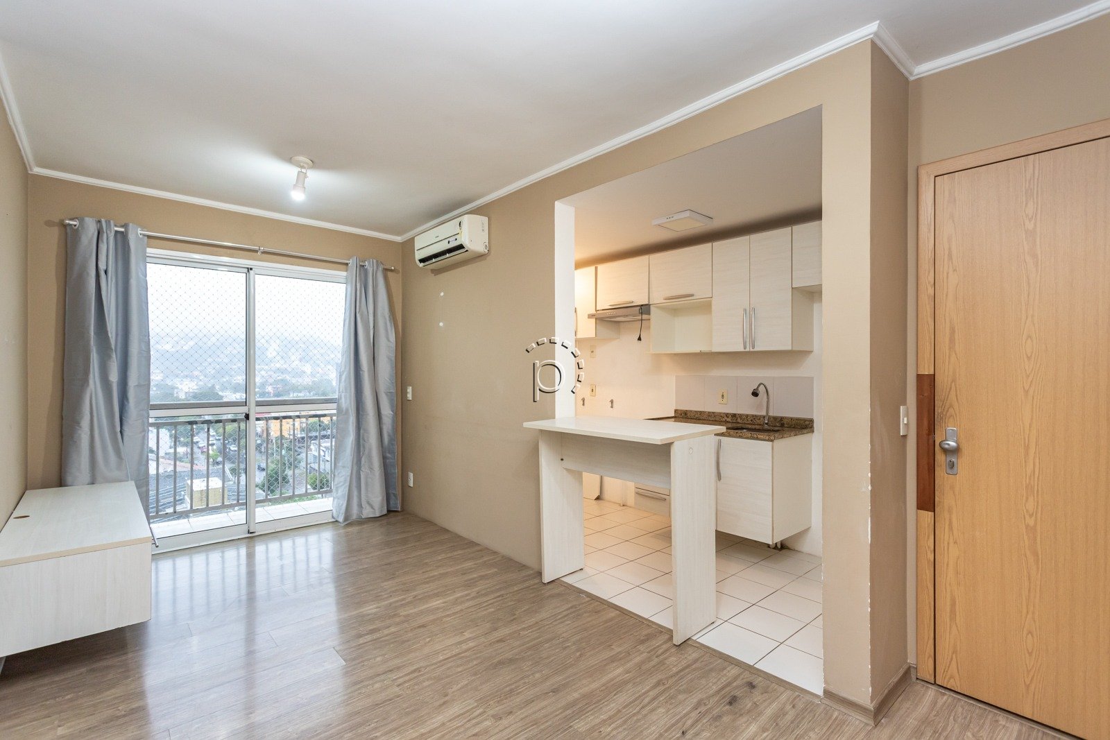 Apartamento à venda com 86m², 2 quartos, 1 suíte, 1 vaga no bairro Camaquã em Porto Alegre - Foto 2