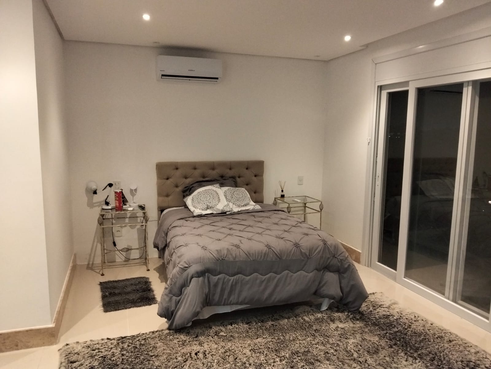 Casa em Condomínio para alugar com 324m², 5 quartos, 5 suítes, 6 vagas no bairro Terra Ville em Porto Alegre - Foto 8