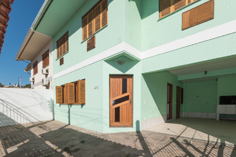 Casa para alugar com 150m², 3 quartos no bairro Camaquã em Porto Alegre - Foto 2
