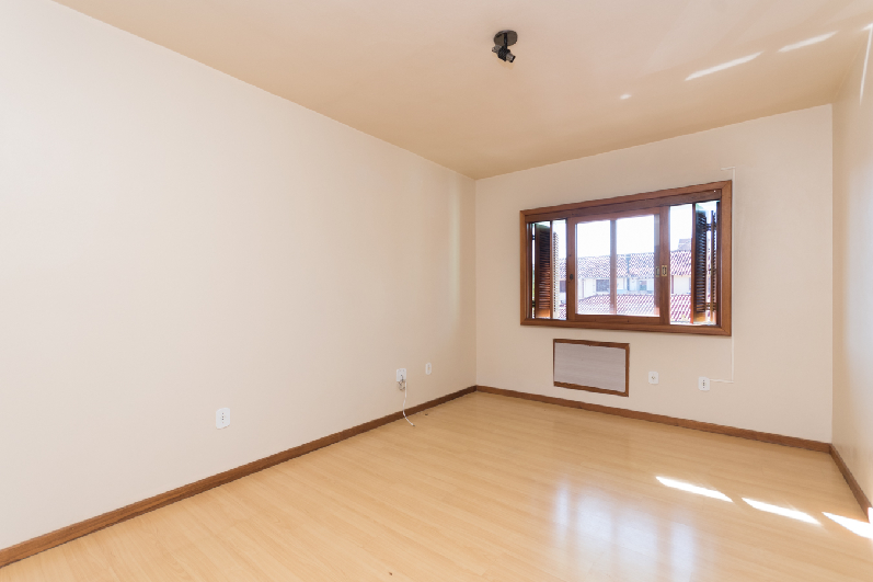Casa para alugar com 150m², 3 quartos no bairro Camaquã em Porto Alegre - Foto 9