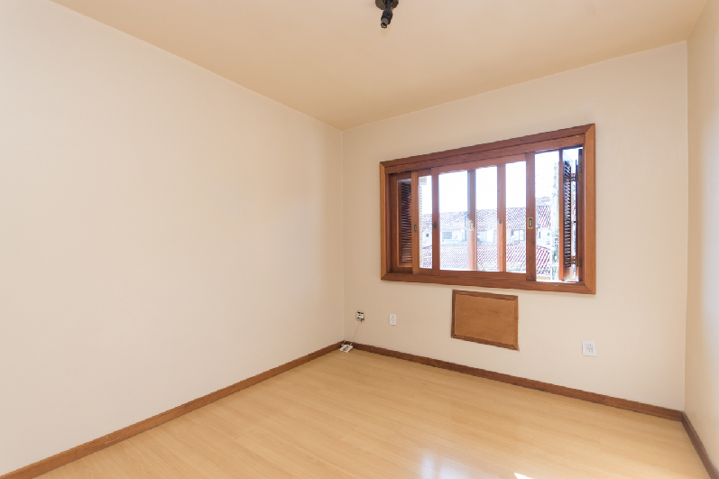 Casa para alugar com 150m², 3 quartos no bairro Camaquã em Porto Alegre - Foto 12