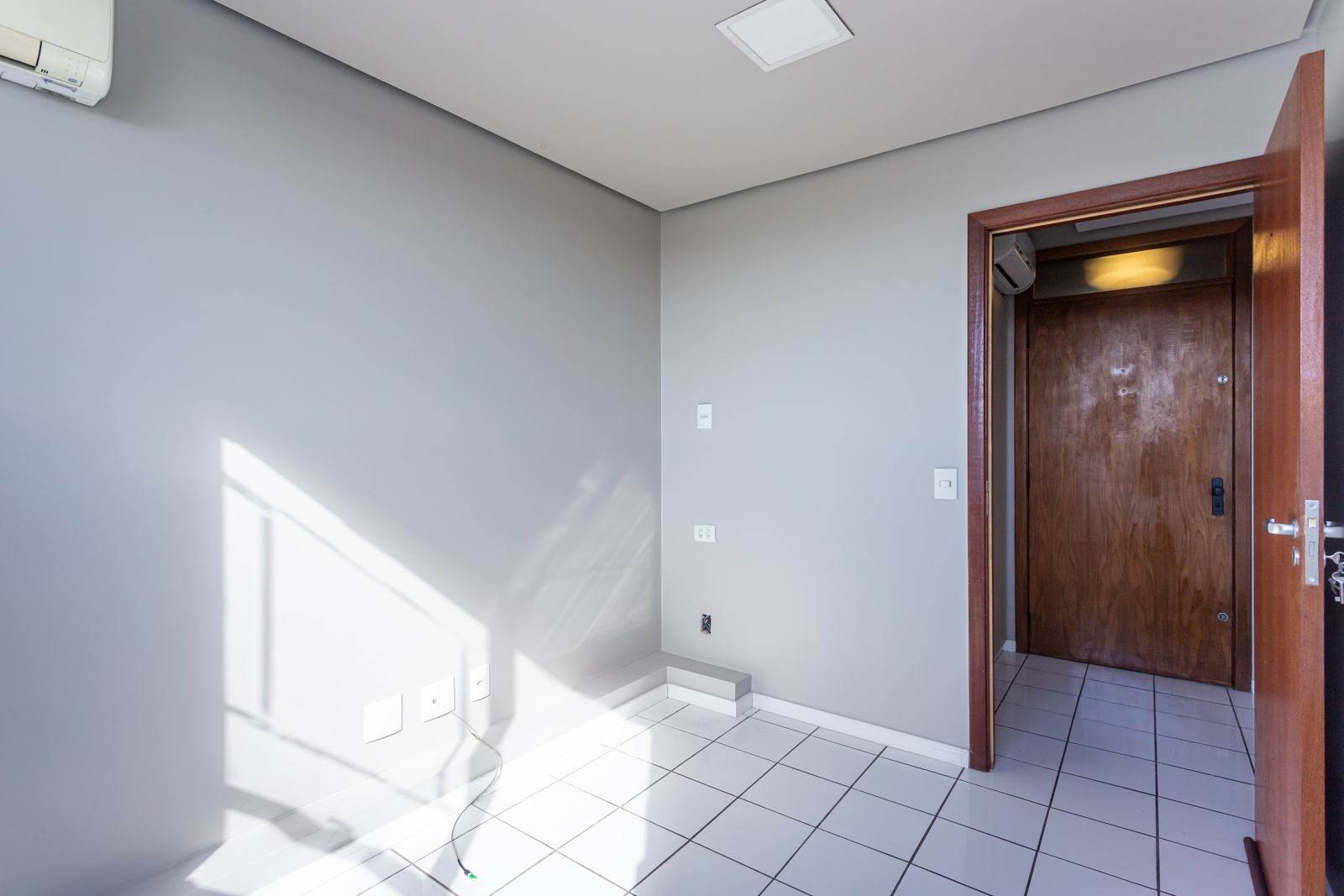 Sala para alugar com 1m² no bairro Cristal em Porto Alegre - Foto 5