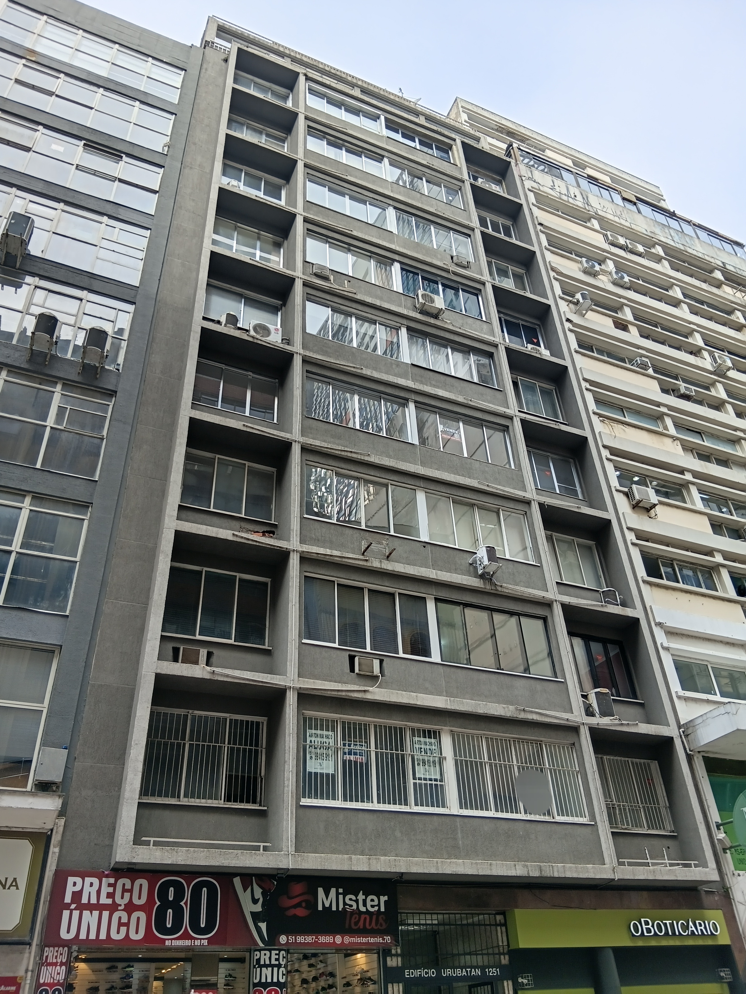 Sala para alugar com 40m² no bairro Centro Historico em Porto Alegre