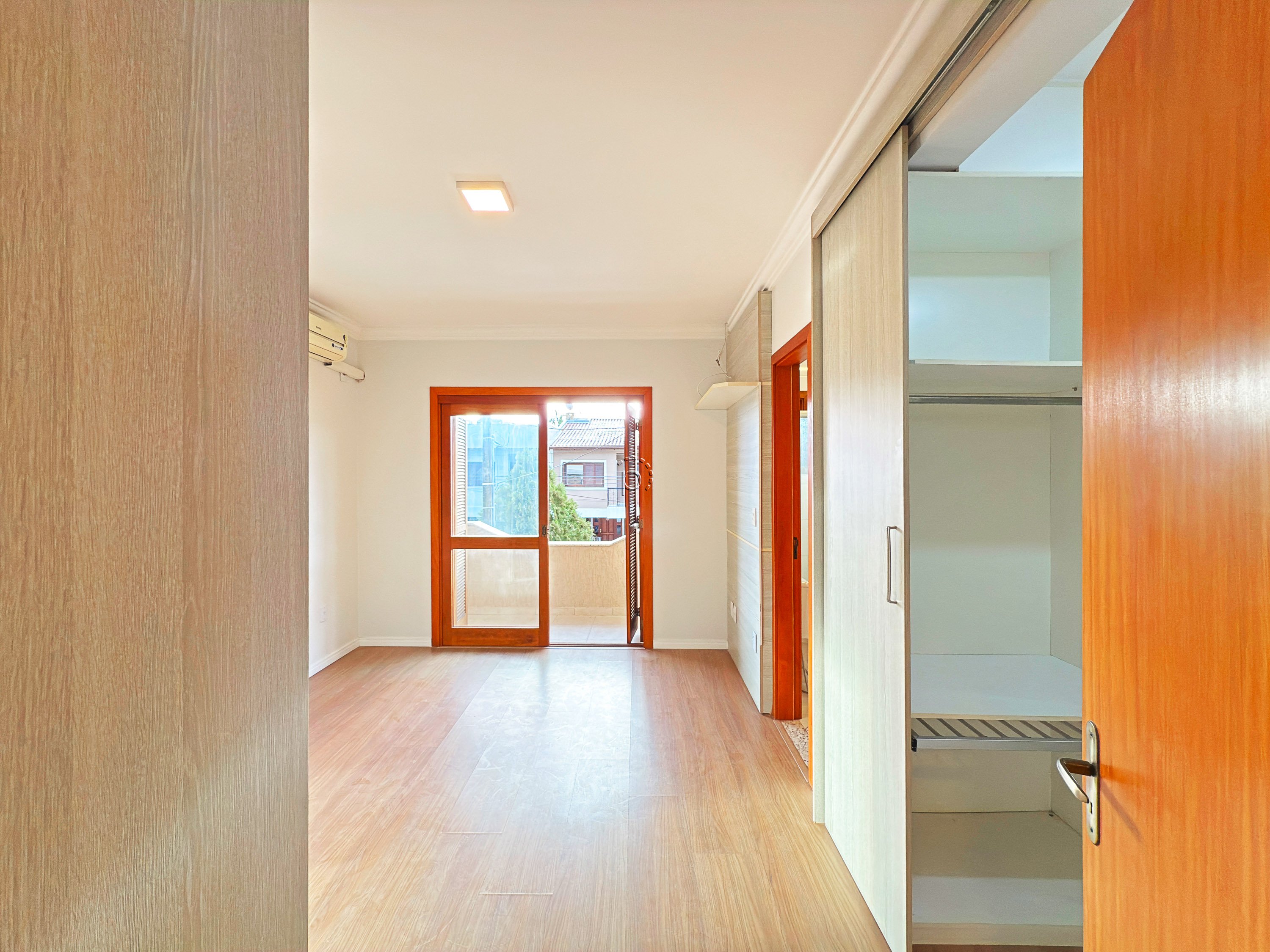 Casa à venda com 139m², 3 quartos, 1 suíte, 2 vagas no bairro Hípica em Porto Alegre - Foto 18