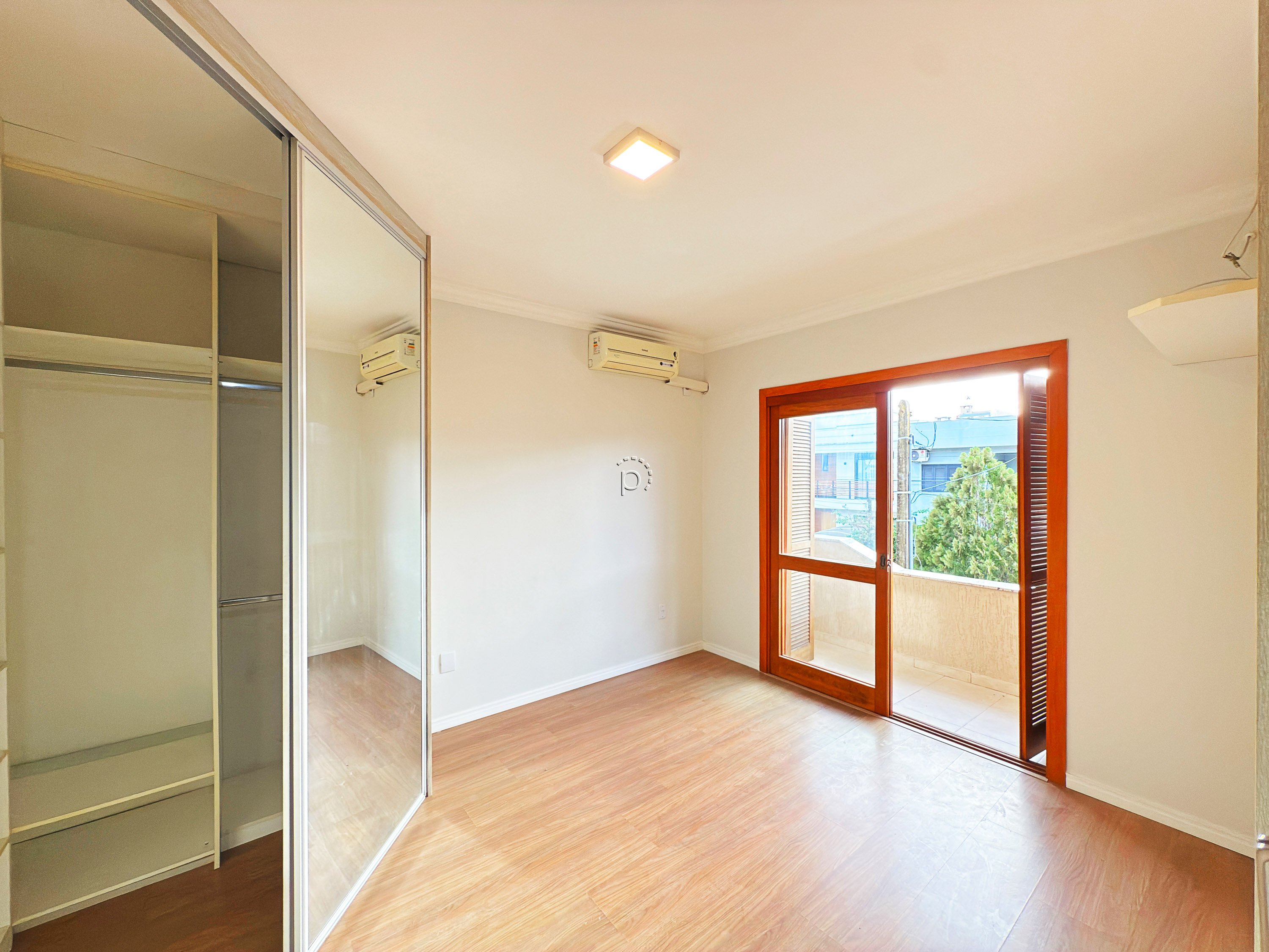 Casa à venda com 139m², 3 quartos, 1 suíte, 2 vagas no bairro Hípica em Porto Alegre - Foto 17