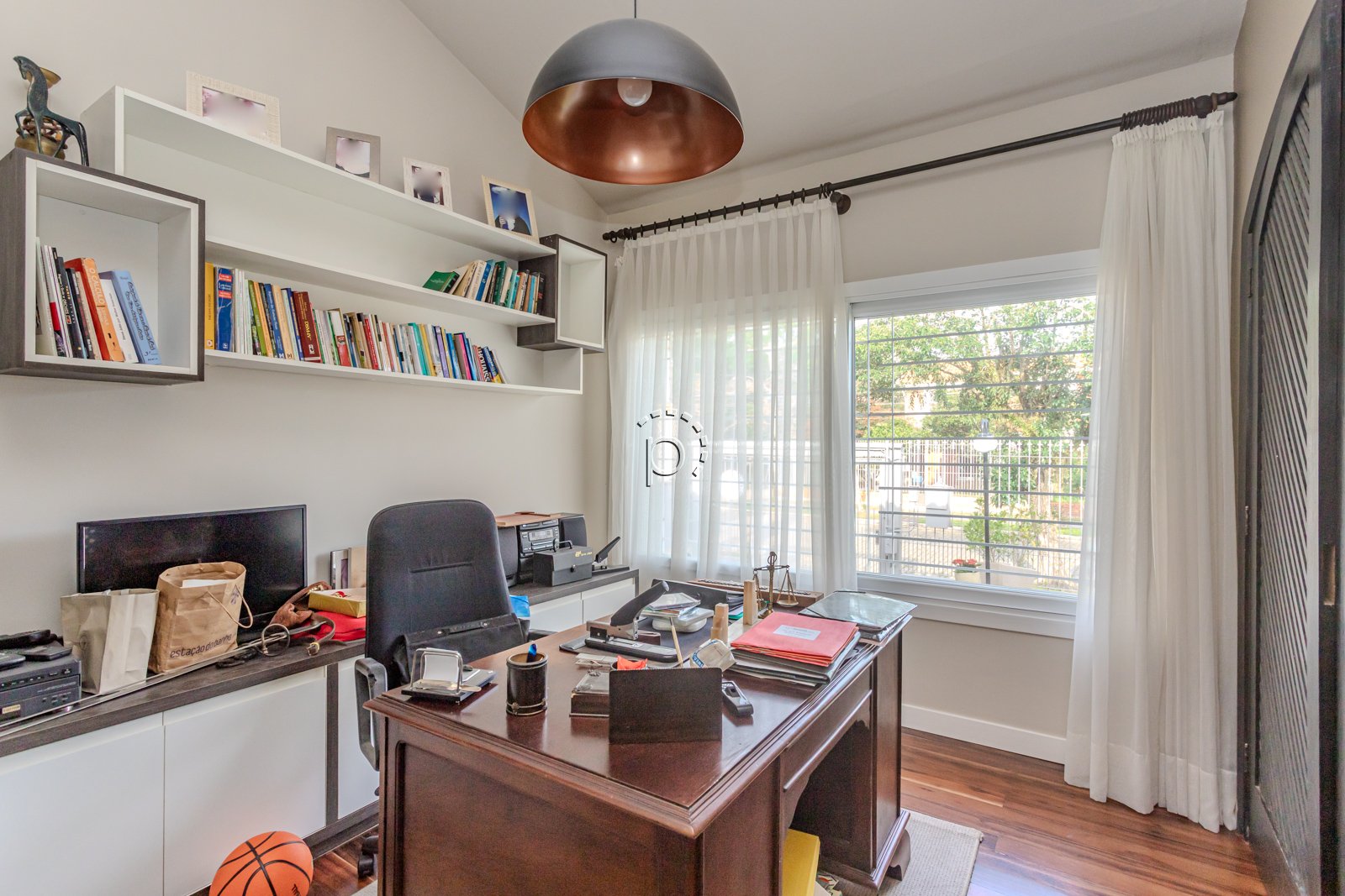 Casa à venda com 362m², 3 quartos, 1 suíte no bairro Jardim Isabel em Porto Alegre - Foto 13