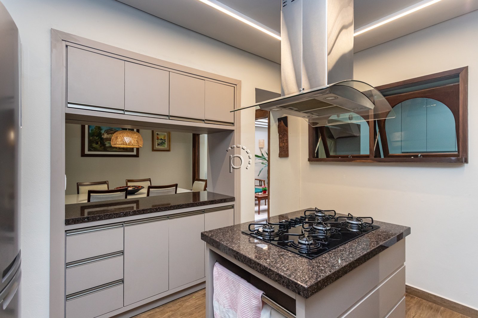 Casa à venda com 362m², 3 quartos, 1 suíte no bairro Jardim Isabel em Porto Alegre - Foto 22