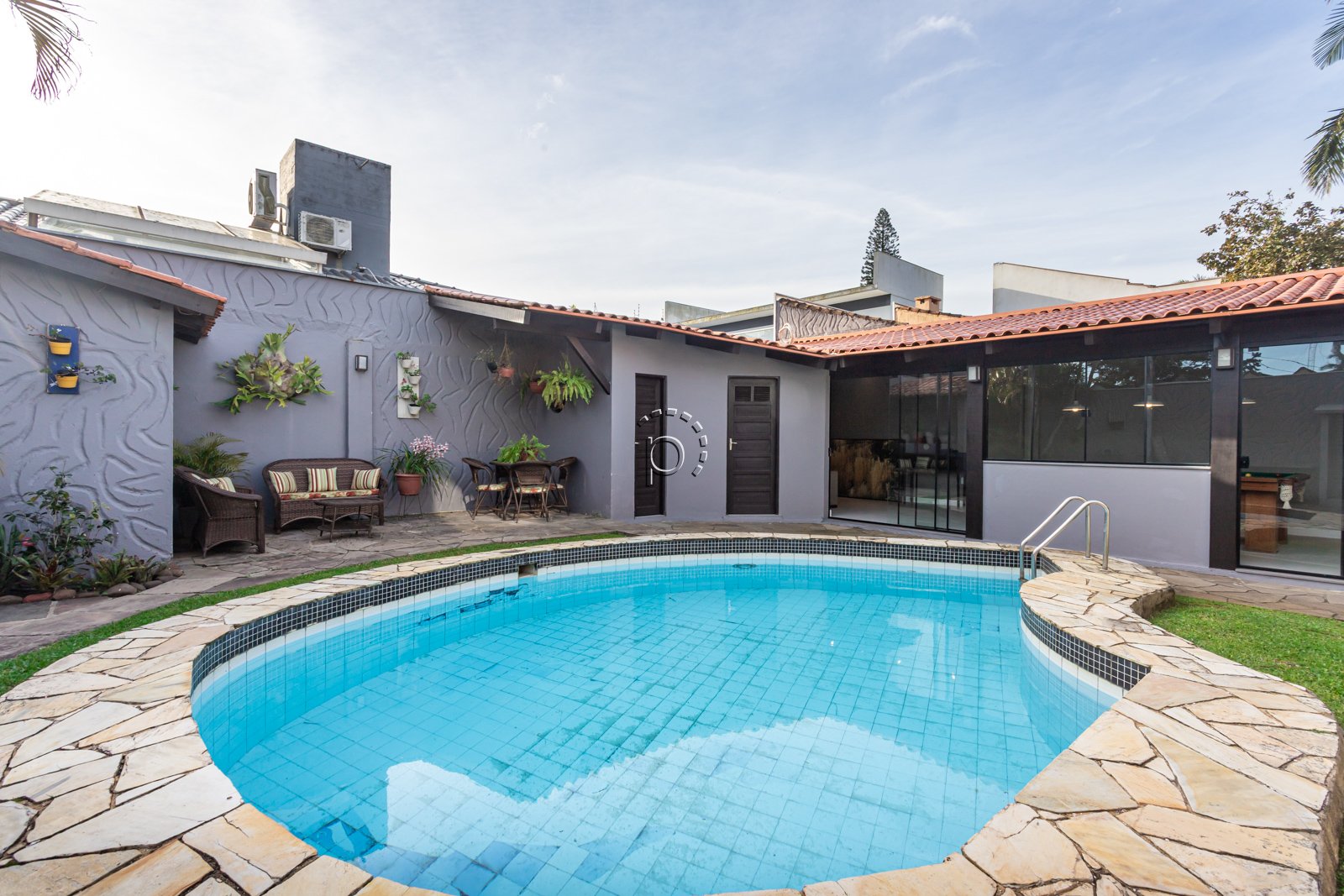 Casa à venda com 362m², 3 quartos, 1 suíte no bairro Jardim Isabel em Porto Alegre - Foto 59