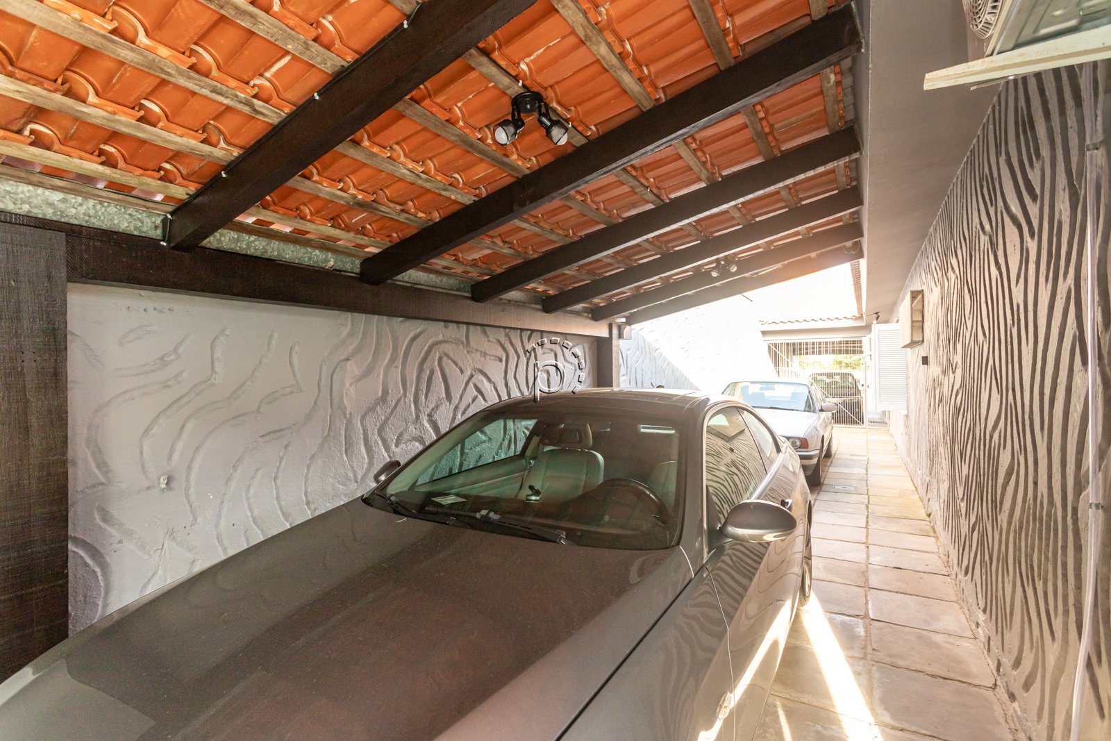 Casa à venda com 362m², 3 quartos, 1 suíte no bairro Jardim Isabel em Porto Alegre - Foto 71